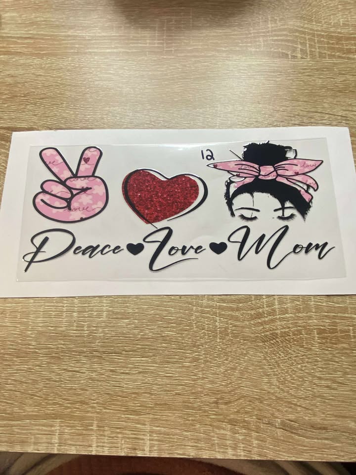 12 PEACE LOVE MOM