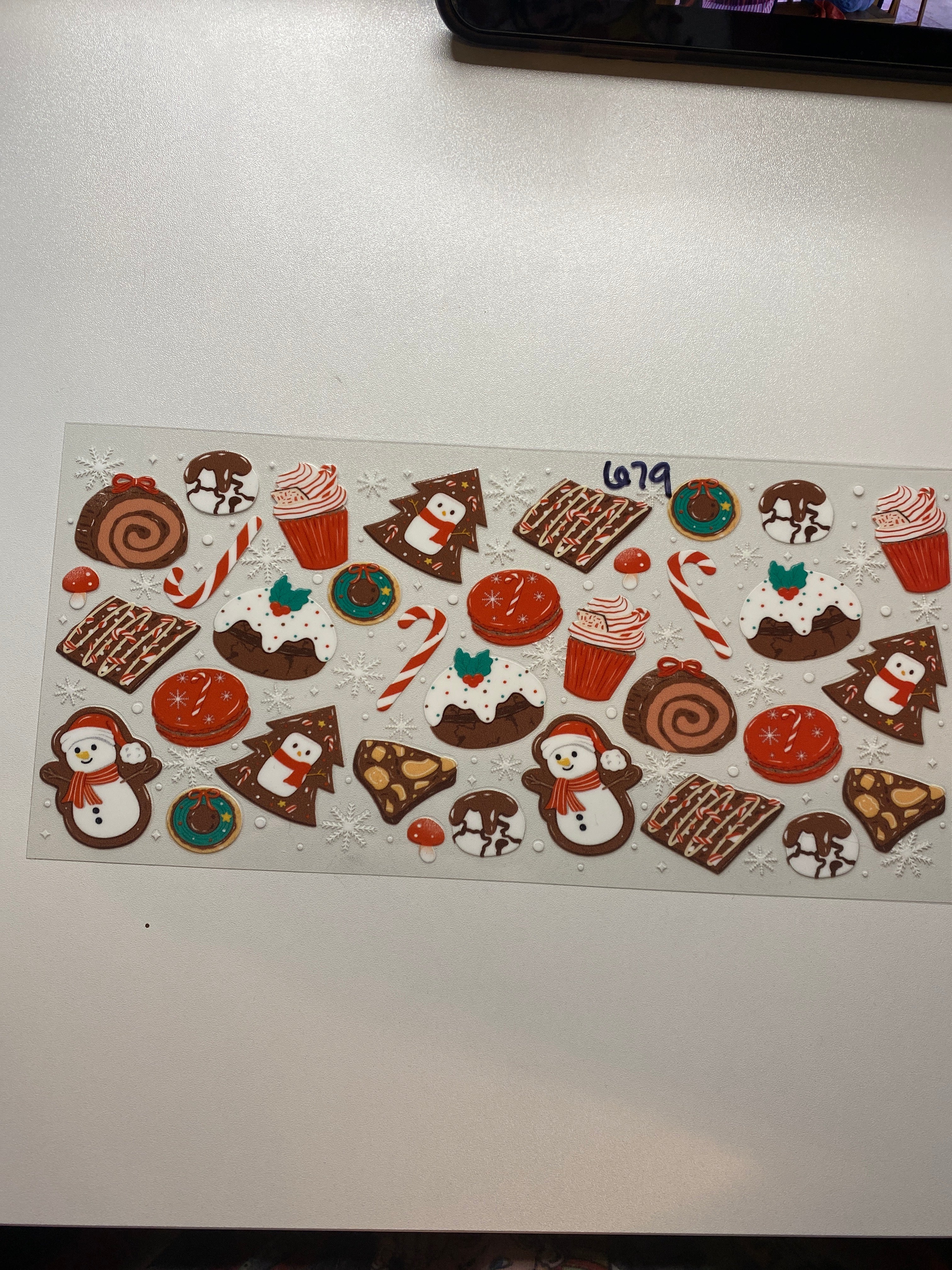 679 Christmas