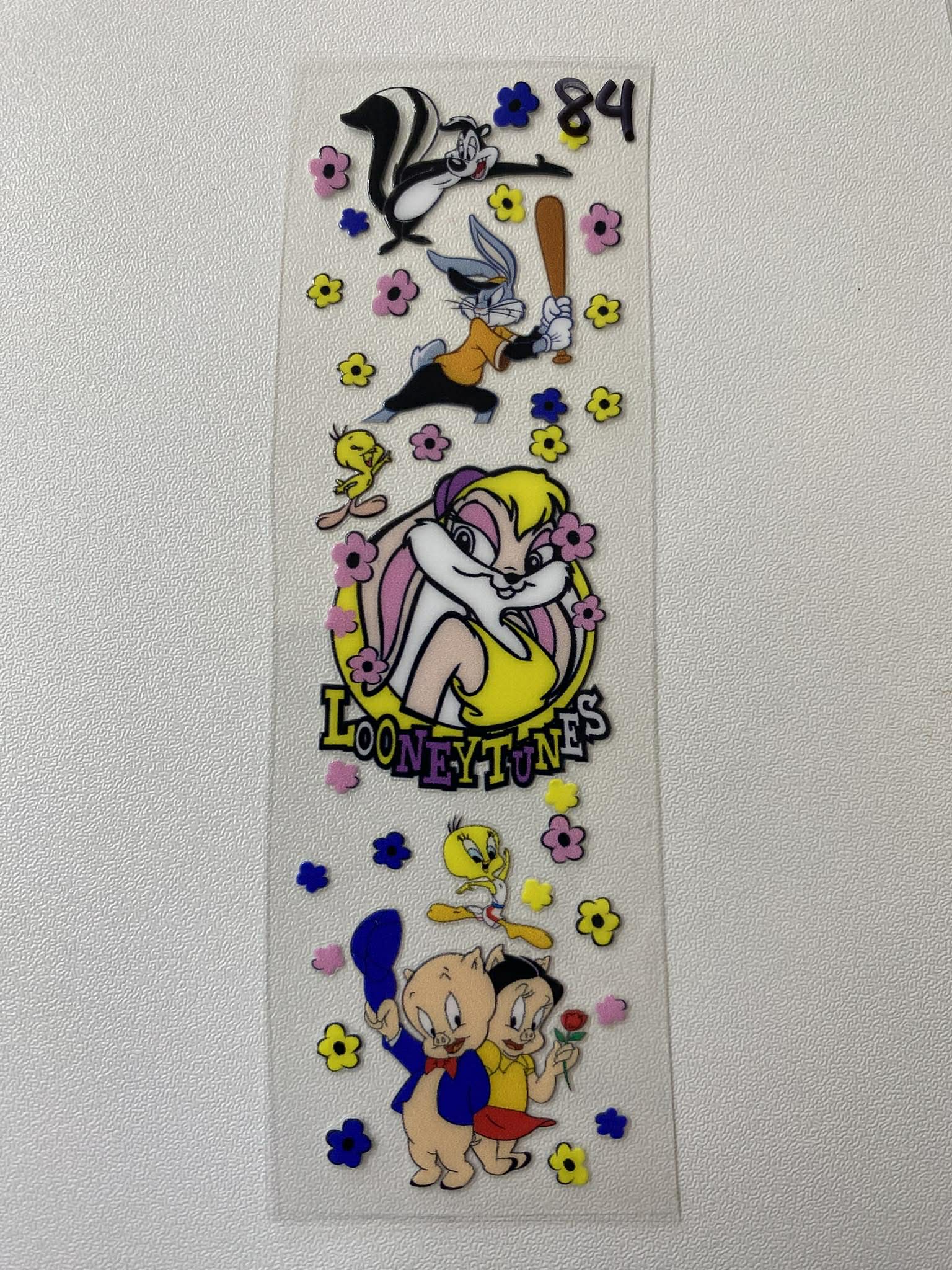 Pen 84- Looney Tunes
