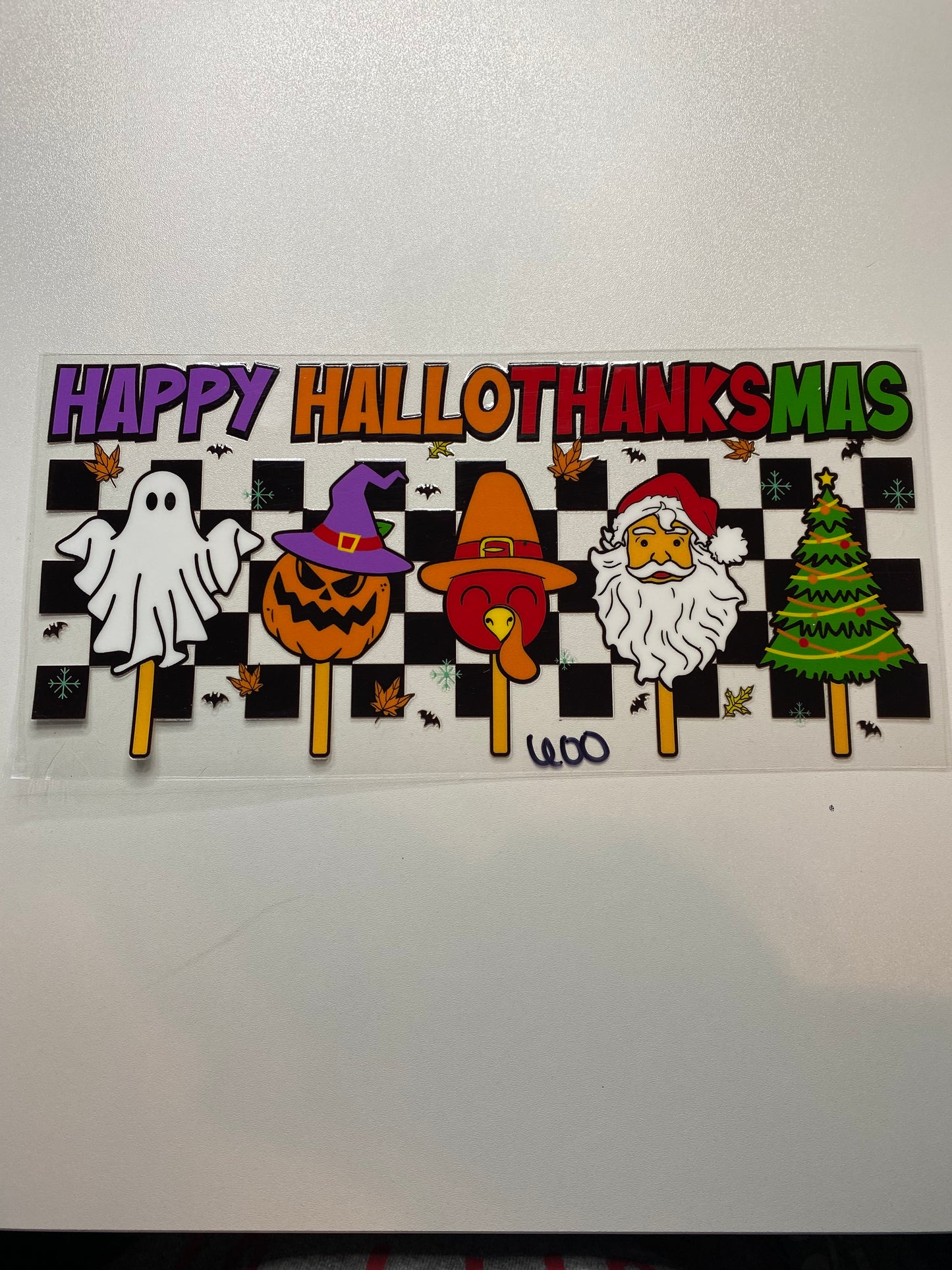 600 Happy Hallothankmas