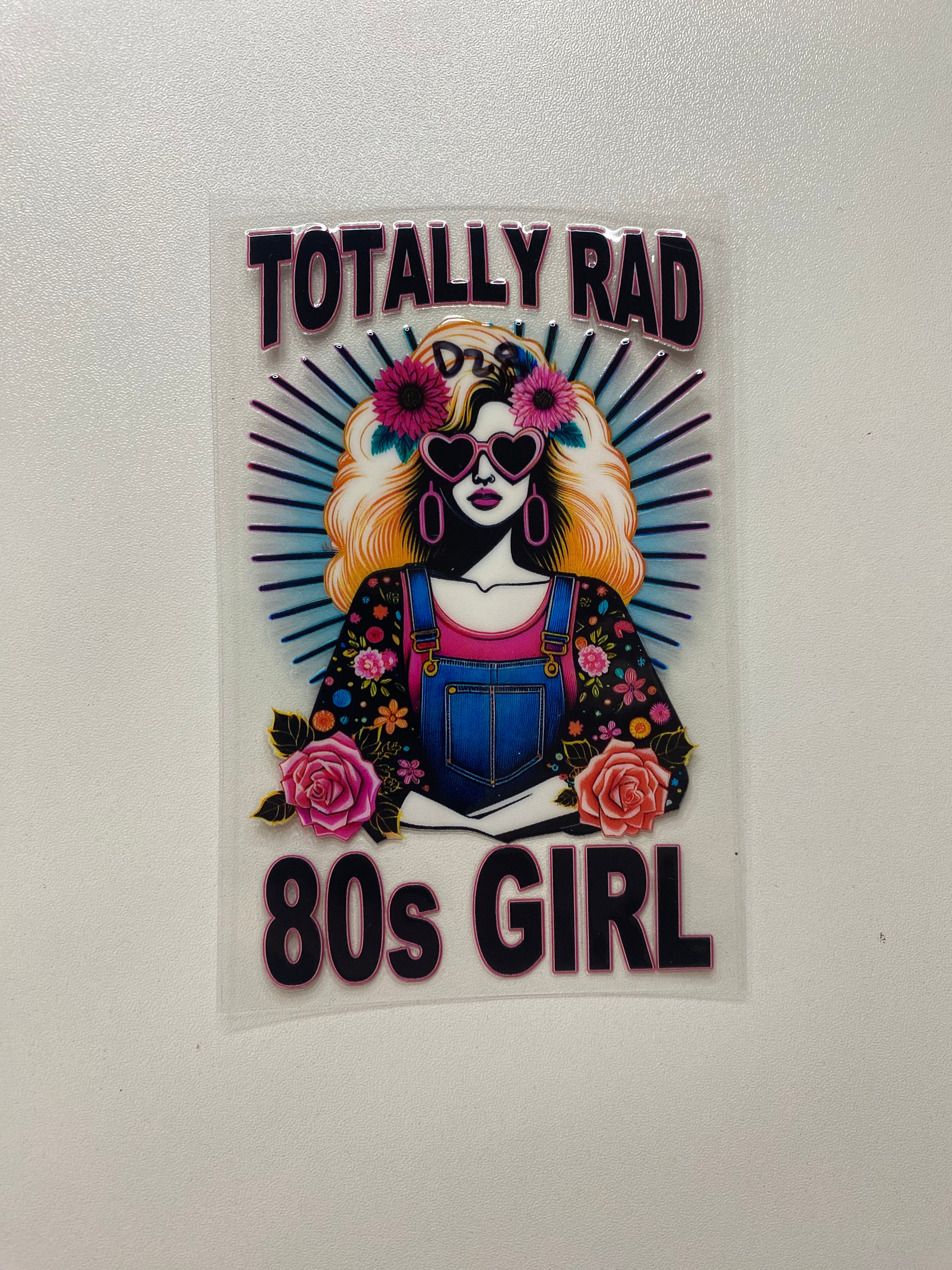 D28 80s girl